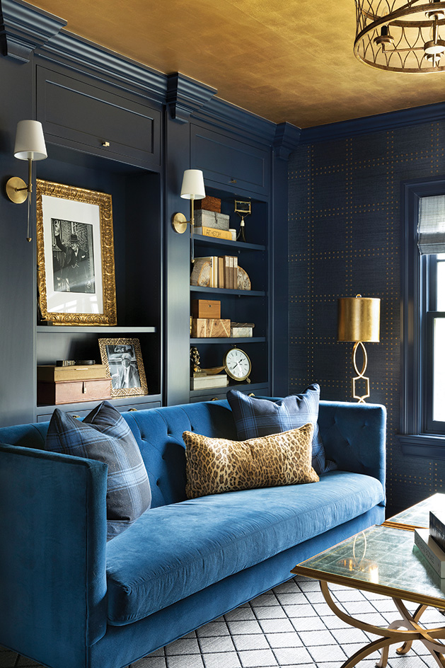Blue Wallpaper in Living Room