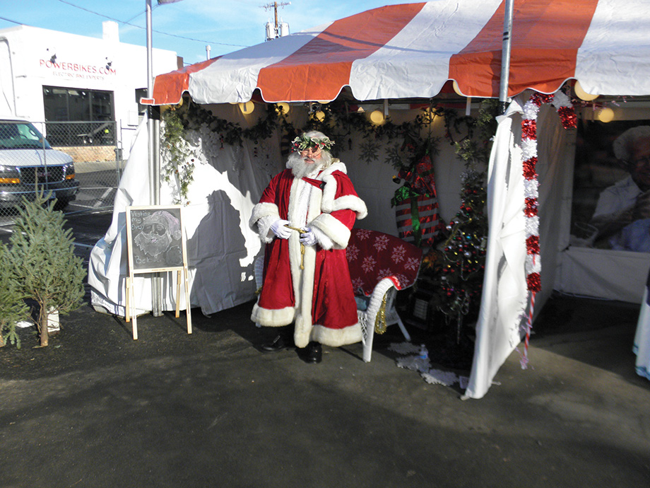 Santa Claus at Excelsior's Christkindlsmarkt