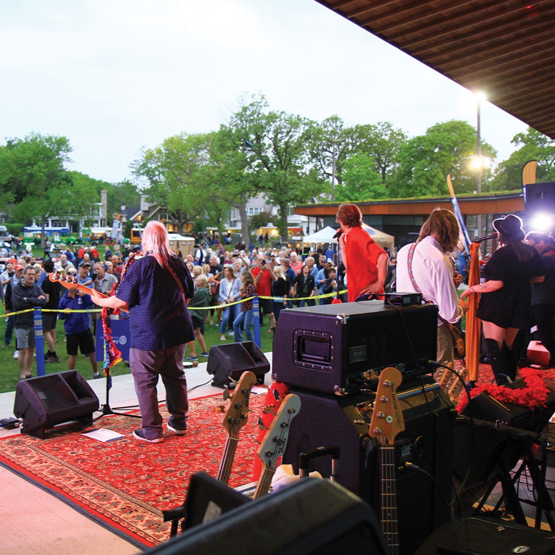 Concerts in The Commons draws in local crowds.