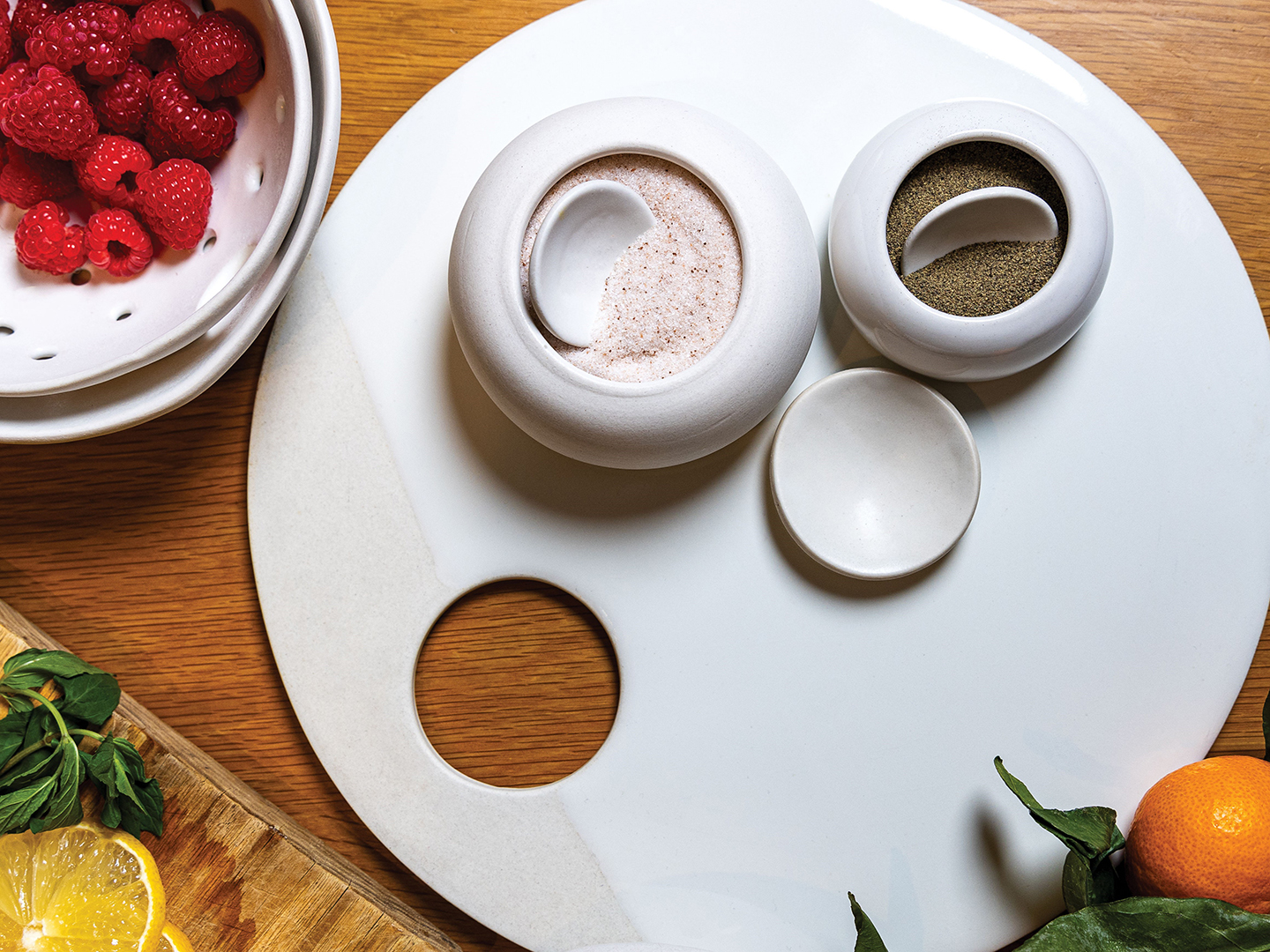 Juugee Ceramics charcuterie board with salt cellar on top