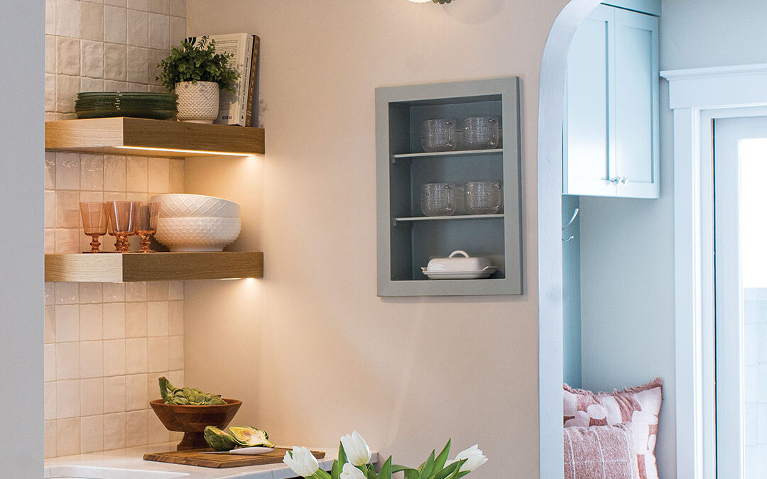 A Cottage Reborn With Lake Studio Design