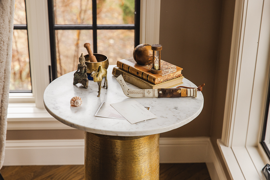 Alicia Oberg’s home features treasured items from her travels, including a 100-year-old knife from Lars’ (See the caption on page 21.) family’s collection.