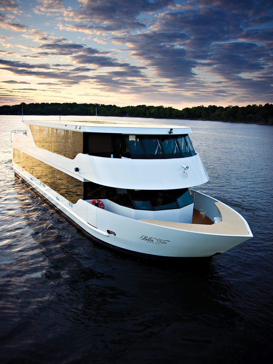 Over the decades, Al & Alma's Supper Club and Charter Cruises has hosted countless anniversaries, birthdays, corporate events and weddings. “For many of our guests, Al & Alma’s is where they celebrate life’s biggest moments and being part of those traditions is what makes this place so special,” says Jamie Geyen of Al & Alma’s.